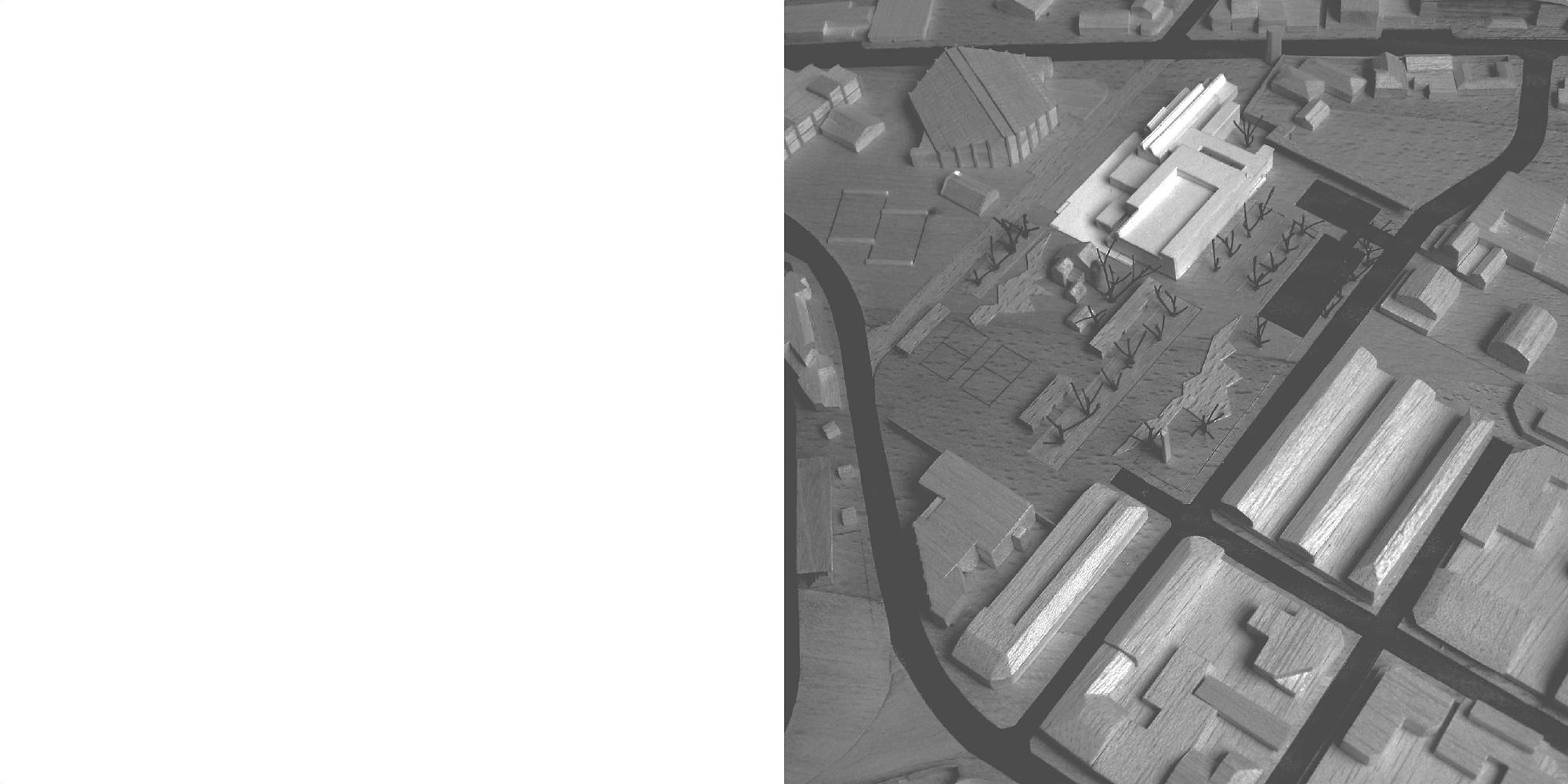 Auditorio, biblioteca y recinto urbano | Auditorium, public library and urban area